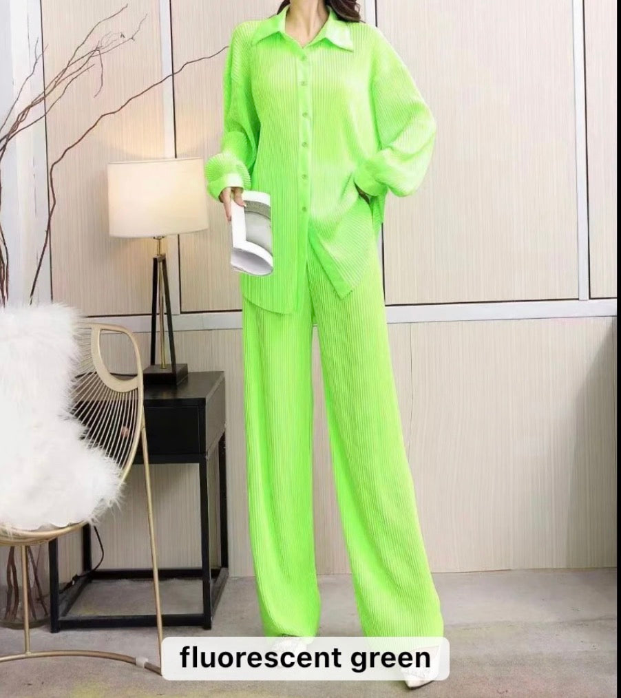 Luxe Pleated Two-Piece Shirt & Wide-Leg Pants Co-Ord Set